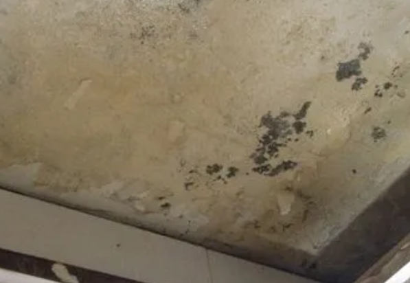 清丰阳台漏水维修公司分享下清丰卫生间渗水维修需要注意哪些问题。