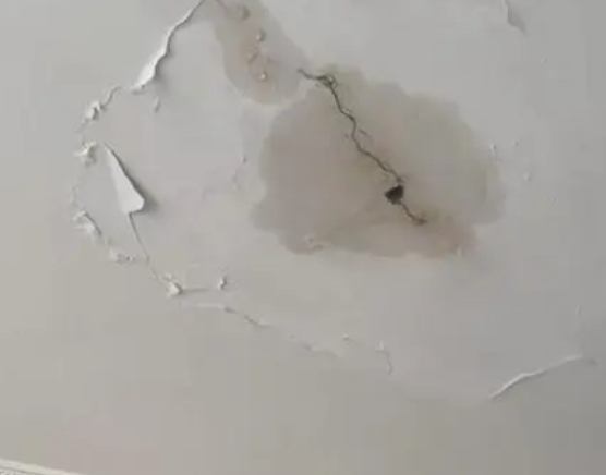 清丰阳台漏水维修公司分享下屋面防水工程质量问题原因分析
